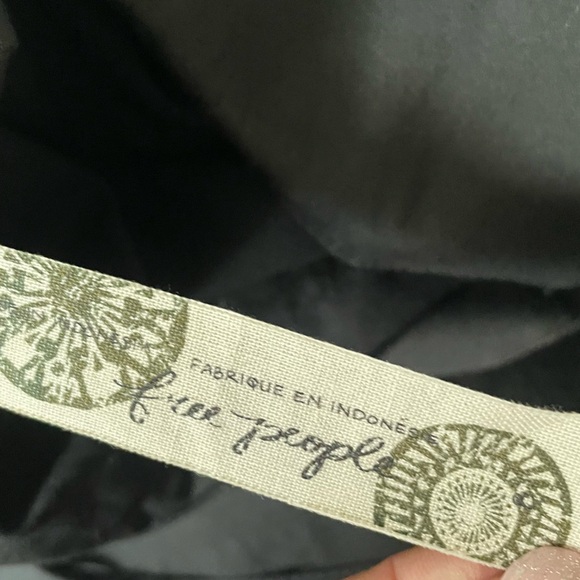 Free People Ruffles Sleeveless Button Down Top Peter Pan Collar Front Tie - Picture 5 of 7